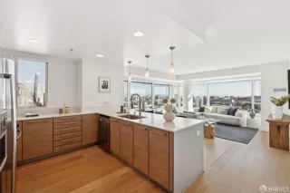 Photo #6: 425000143 Listing