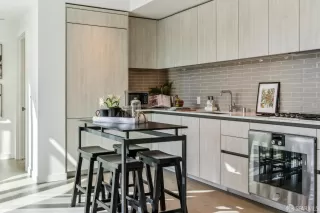 Photo #5: 425000386 Listing 