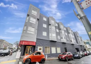 Photo #1: 425000720 Listing 