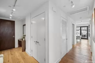 Photo #5: 425000793 Listing