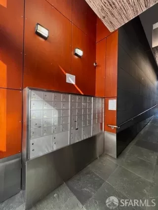 Photo #4: 425000892 Listing 