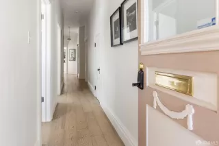 Photo #2: 425000963 Listing