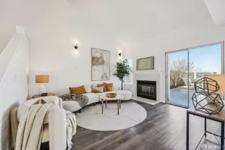 Photo #4: 425001285 Listing 