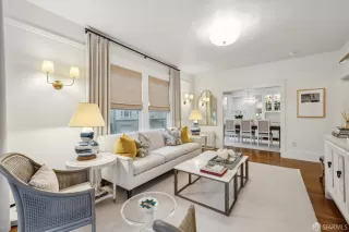 Photo #1: 425001799 Listing 