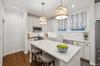 Photo #6: 425001799 Listing 