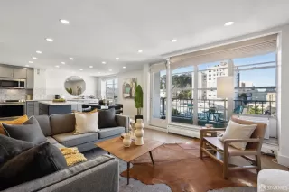 Photo #2: 425001816 Listing