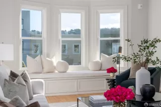 Photo #2: 425002127 Listing