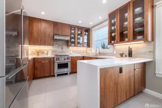 Photo #5: 425002127 Listing