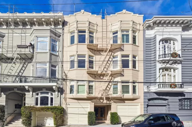 MLS: 425002244 Condo For Sale