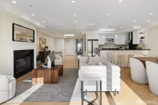 Photo #5: 425002562 Listing 