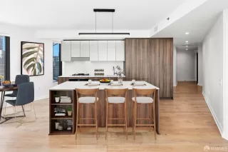 Photo #6: 425002619 Listing