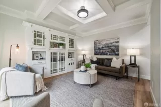 Photo #5: 425002658 Listing 