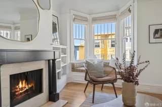 Photo #5: 425002813 Listing 