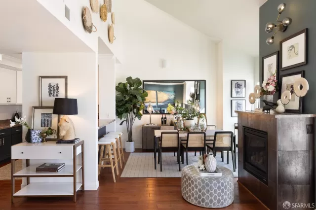 MLS: 425002912 Condo For Sale