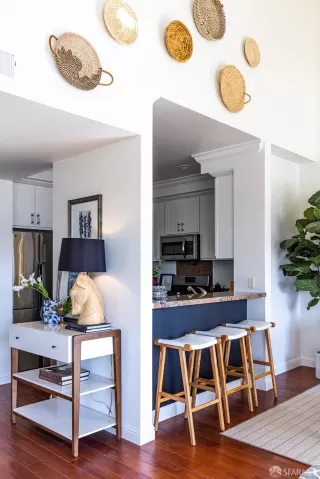 Photo #4: 425002912 Listing