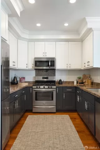 Photo #5: 425002912 Listing