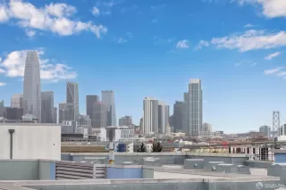 Photo #5: 425002967 Listing