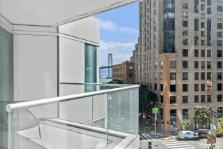 Photo #5: 425002972 Listing