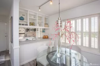 Photo #5: 425003499 Listing