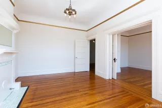 Photo #4: 425003707 Listing