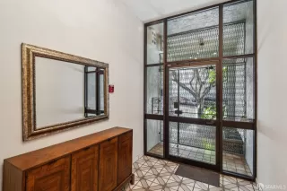 Photo #2: 425003803 Listing 