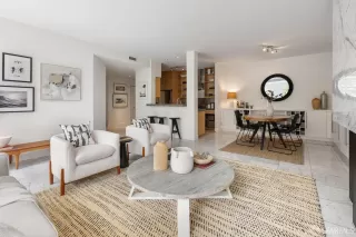 Photo #4: 425004018 Listing