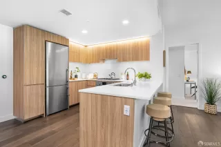 Photo #6: 425004706 Listing 