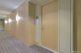 Photo #3: 425005179 Listing