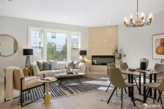 Photo #2: 425005696 Listing 