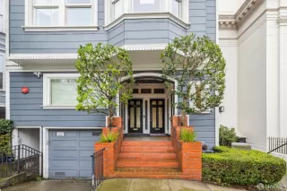 Photo #2: 425006334 Listing