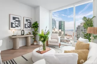 Photo #4: 425006499 Listing