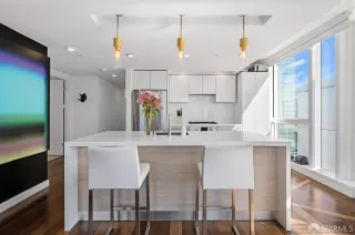 Photo #6: 425006626 Listing