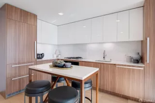 Photo #5: 425006733 Listing