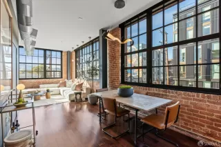 Photo #2: 425006800 Listing