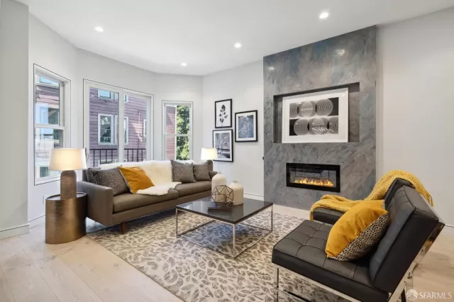 MLS: 425006817 Condo For Sale