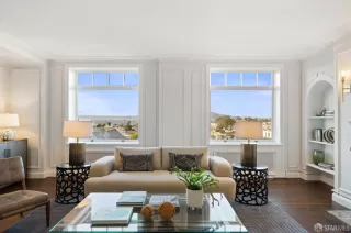 Photo #3: 425007490 Listing
