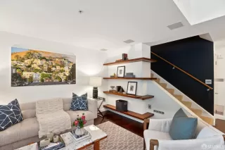 Photo #6: 425007553 Listing 