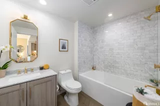 Photo #4: 425007699 Listing