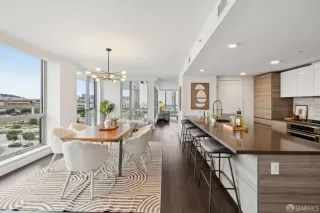 Photo #4: 425007732 Listing