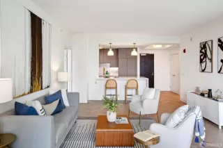 Photo #6: 425007853 Listing 