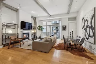 Photo #1: 425008183 Listing 