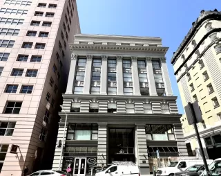 Photo #1: 425008491 Listing