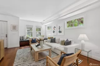 Photo #3: 425008597 Listing 