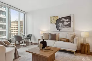 Photo #3: 425009447 Listing