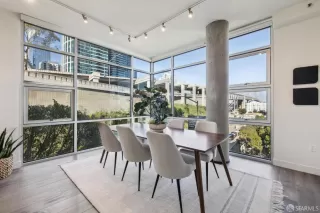 Photo #5: 425009497 Listing 