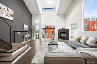 Photo #3: 425009917 Listing 