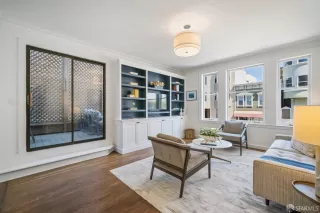 Photo #3: 425009976 Listing 