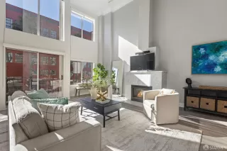 Photo #4: 425010512 Listing