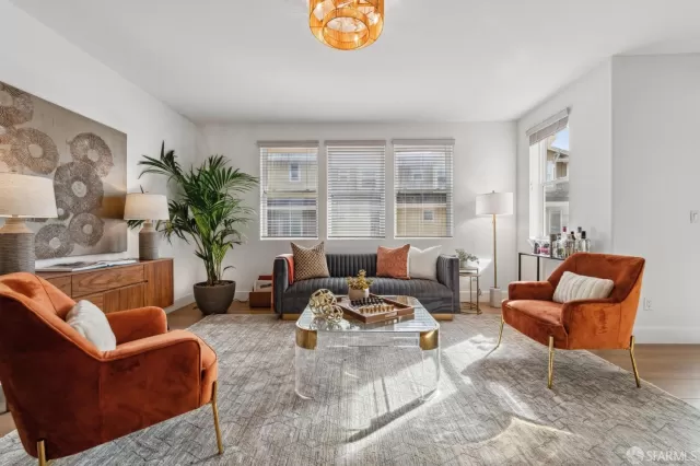 MLS: 425010600 Condo For Sale