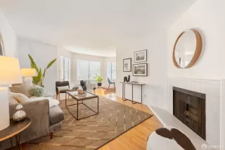 Photo #4: 425010766 Listing